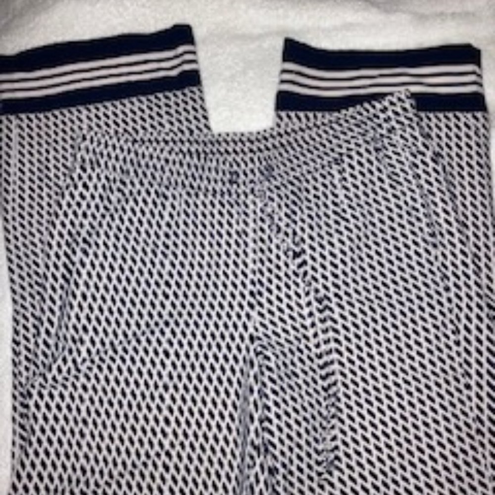 Talbot's Women's Navy Blue/White Geometric Pants Size 6P